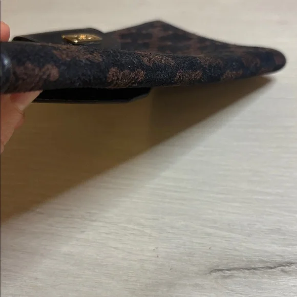 CELINE Macadam Triomphe Canvas & Leather Envelope Wallet – Vintage - Picture 16 of 16